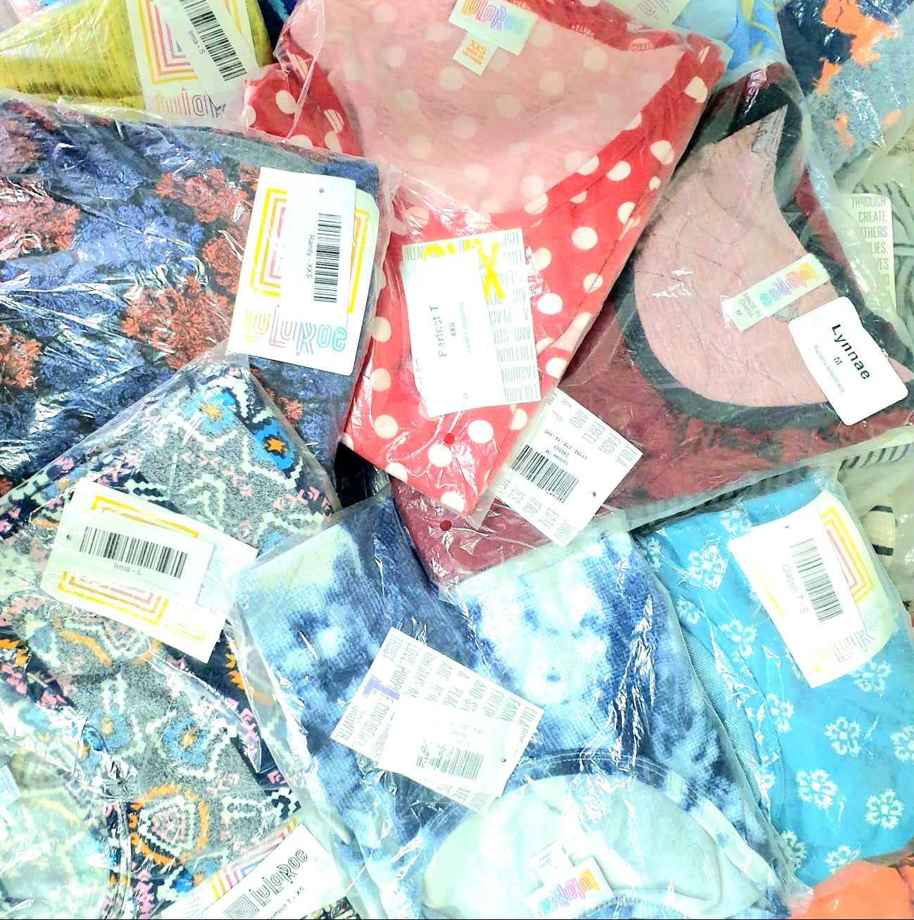 Assorted LulaRoe T's 5kg Bulk Pack (SELLING BELOW COST!!!)